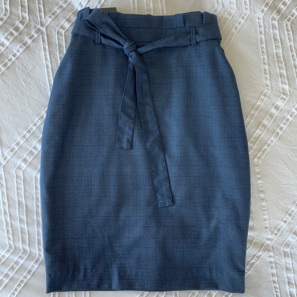 NWOT!! Banana Republic Pencil Skirt